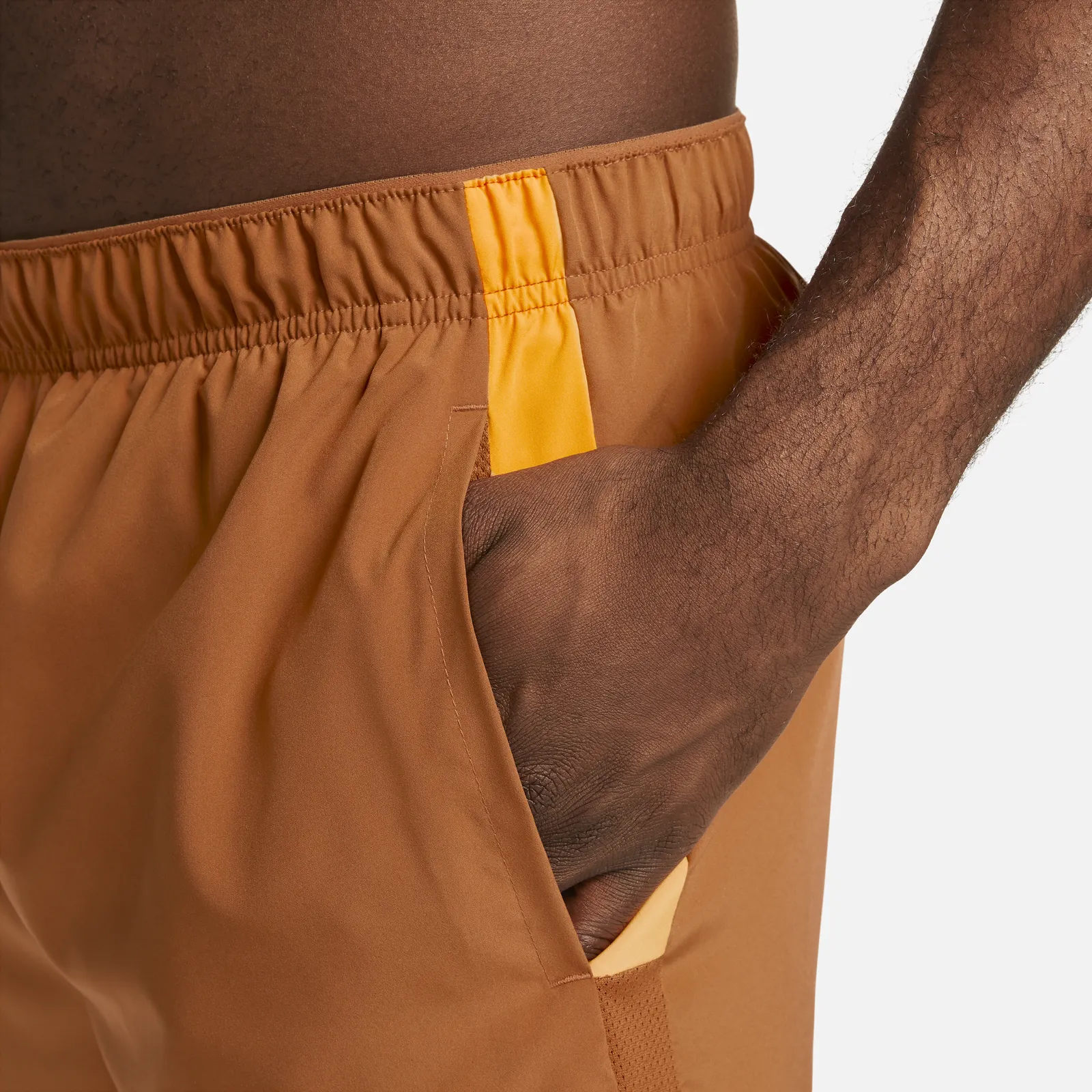 Kurze Hosen Nike Dri-FIT Run Division Challenger Shorts dx0837-246