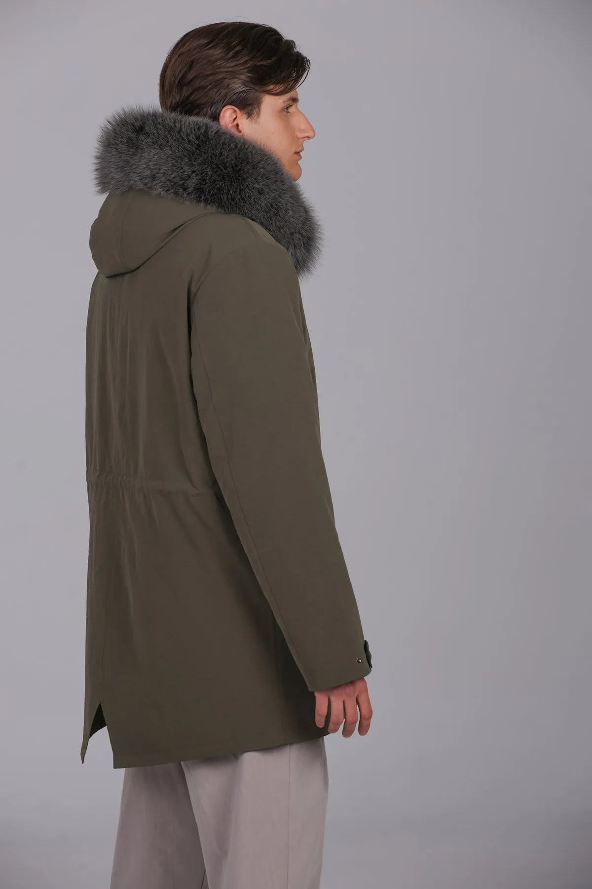 Langer Parka aus wasserdichter Baumwollmischung mit Fuchs und Rexkaninchen
